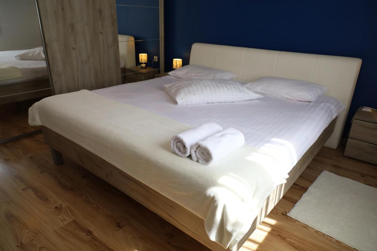 Booking Zadar Villa Franov With Pool, 10 Min From The Old Town Of Zara Esterno foto